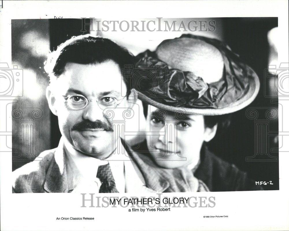 1991 Press Photo Father Glory Robert Actor Film - RRV49609 - Historic Images