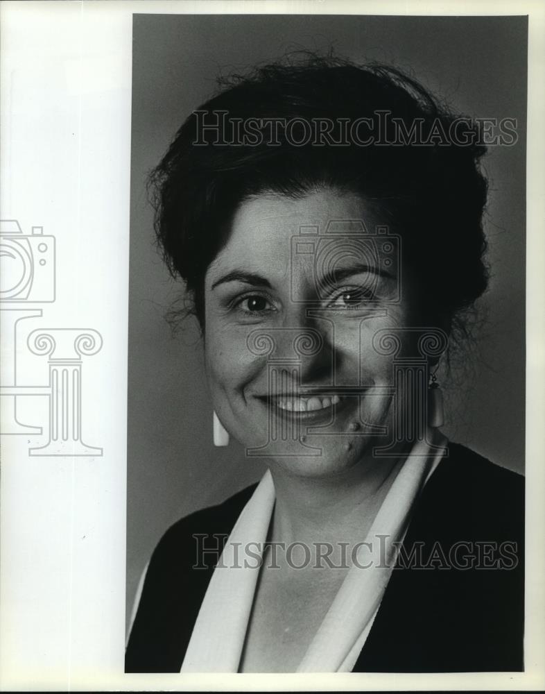 1982 Press Photo Elvira Denk, Milwaukee school teacher and counselor - mja94705 - Historic Images
