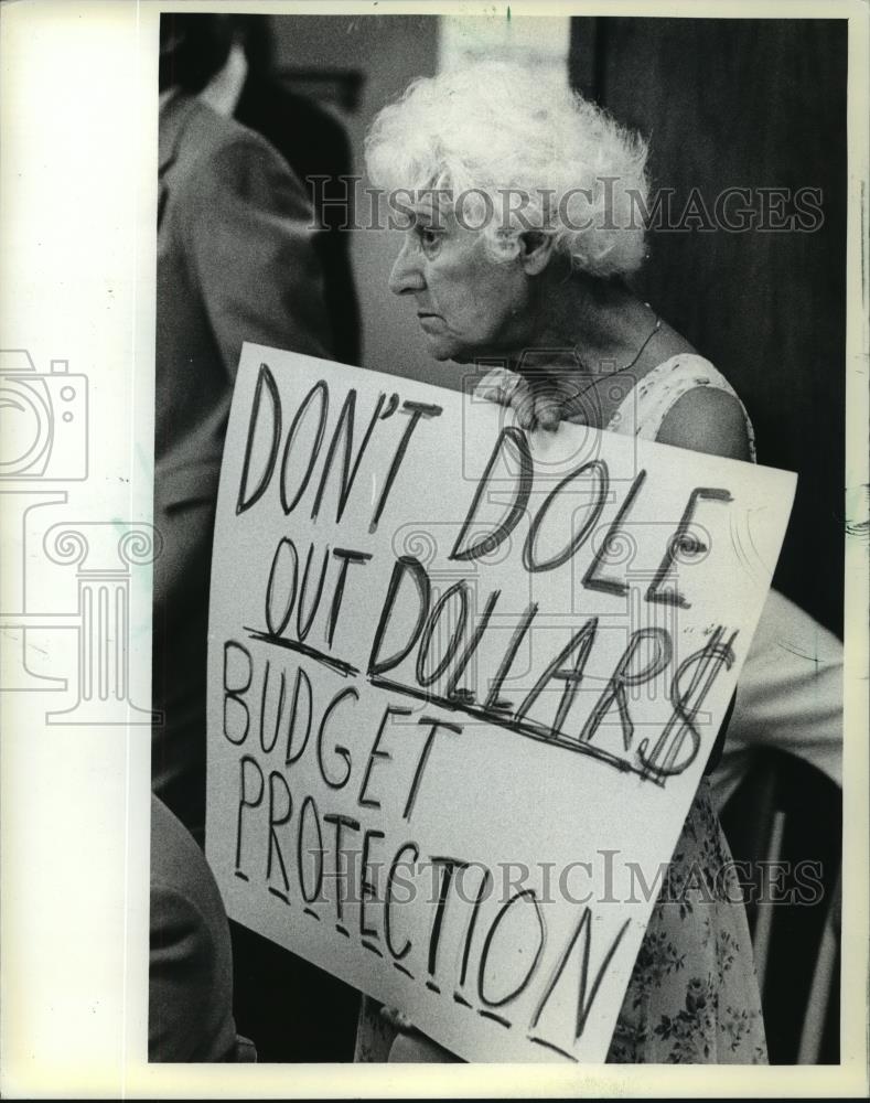 1983 Press Photo Lorraine Piek protests Milwaukee budgeting - mja94747 - Historic Images