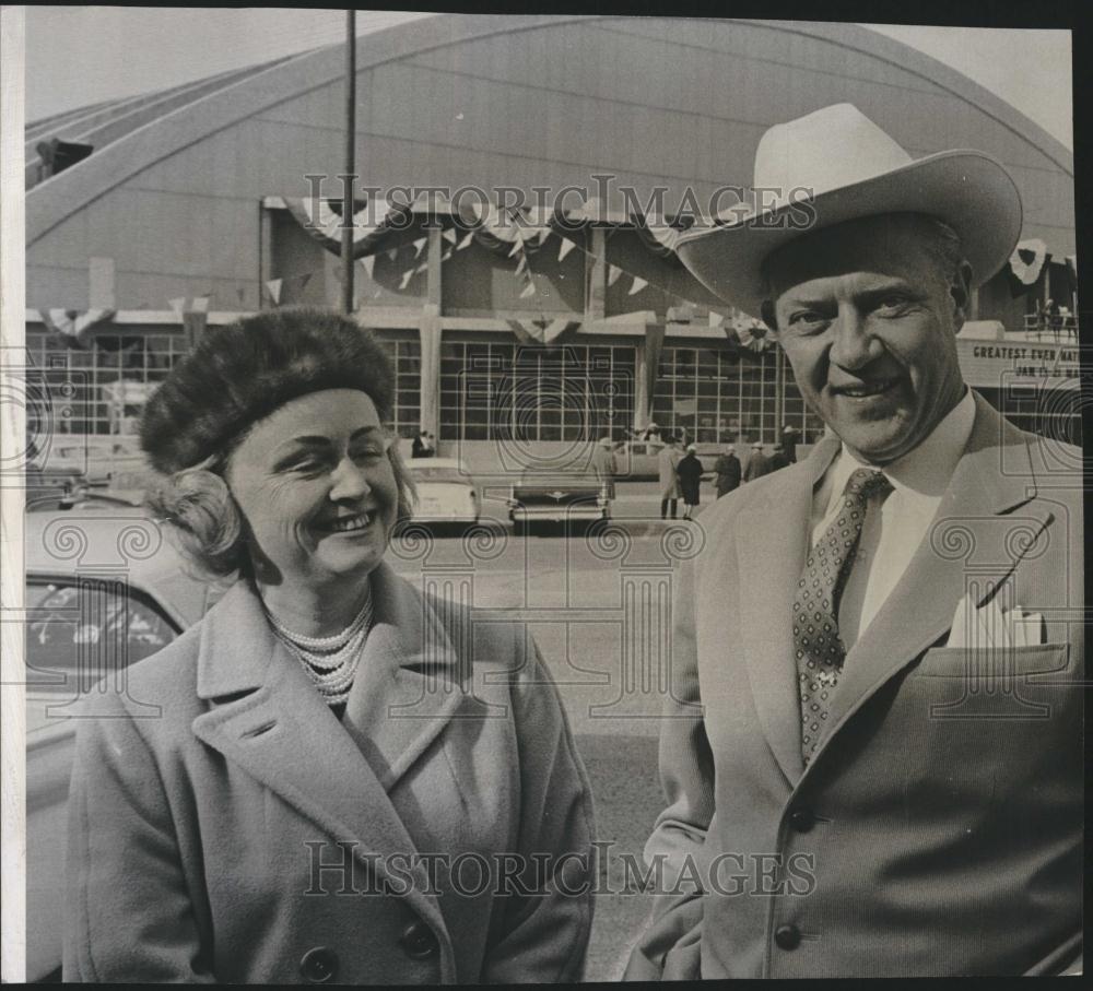 1961 Press Photo Stephen and Mrs. Marjorie McNichols - RRV17493 - Historic Images