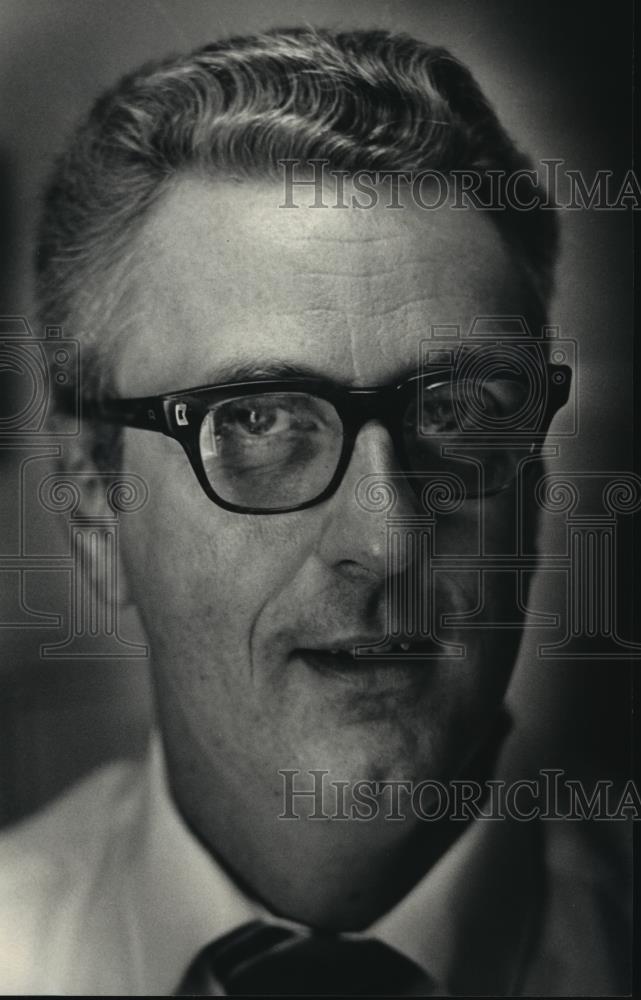 1987 Press Photo Bernd Davidson, State probation and parole agent, Wisconsin - Historic Images