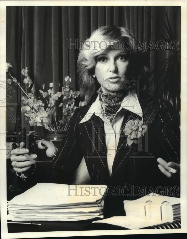 1981 Press Photo Sharon Crain Conducts Seminar In Milwaukee - mja96066 - Historic Images