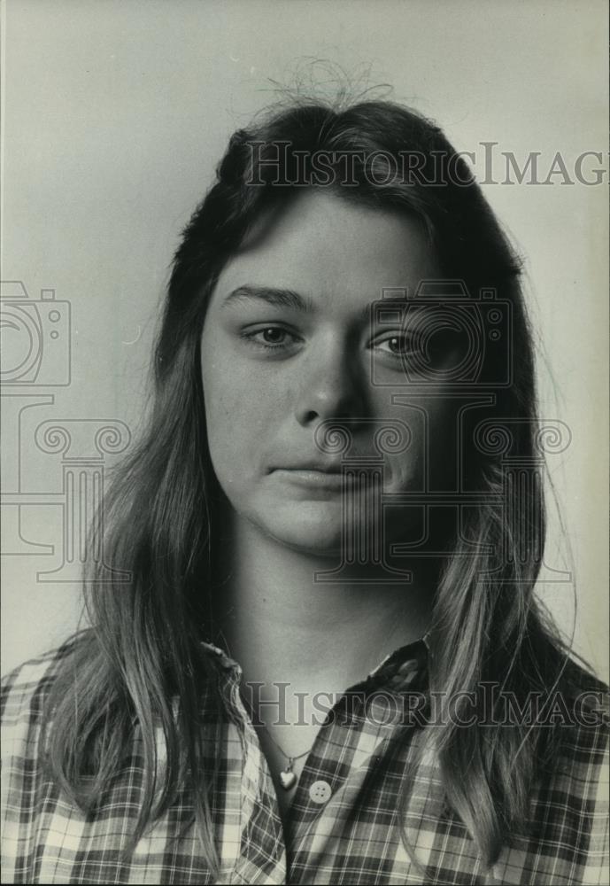 1984 Press Photo Lynn Dusold Milwaukee&#39;s Carroll College Track Star - mja98166 - Historic Images