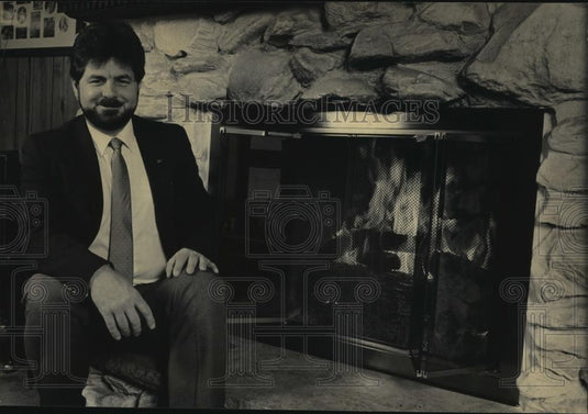 1986 Press Photo Bob Ehmke's President of Design Specialties Inc. - mja98759 - Historic Images