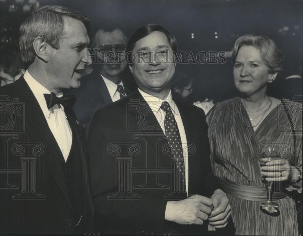 1985 Press Photo Gov. Earl and His Wife Visit Michigan&#39;s Gov. James Blanchard - Historic Images