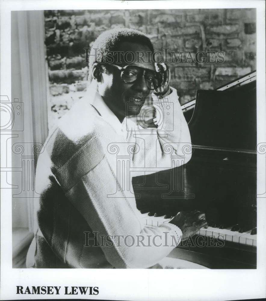 1989 Press Photo United States Pianist Ramsey Lewis - mjb06243 - Historic Images
