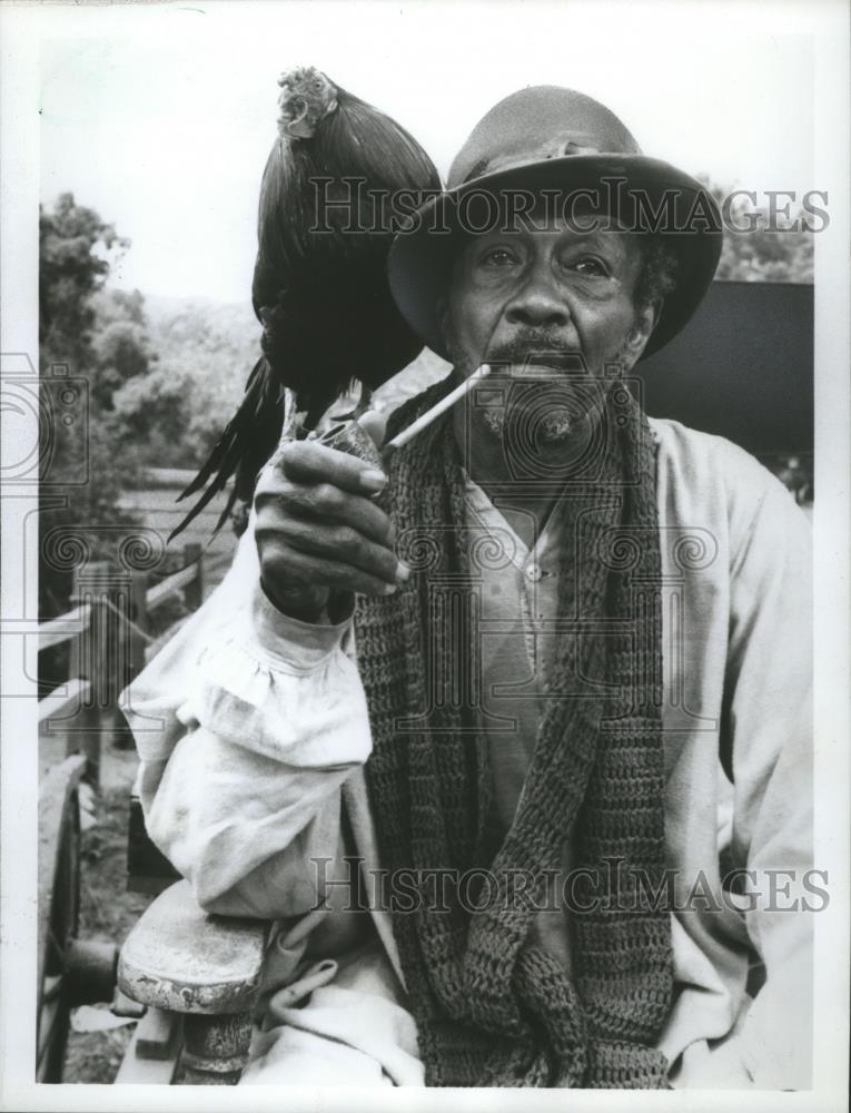 1979 Press Photo Avon Long, Known as Chicken George, from ABC Television "Roots" - Historic Images