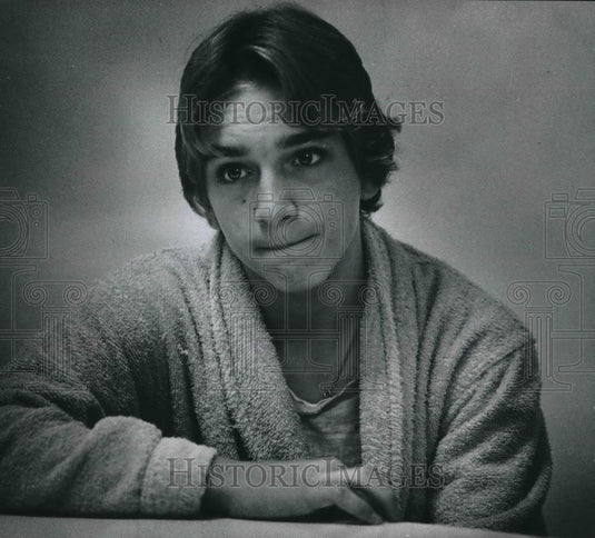 1978 Press Photo Jockey Ron Hirdes relaxed before a day of racing. - mjb63769 - Historic Images