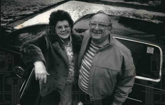 1992 Press Photo Eugenia and Bob Schaefer stand before current car - mjb63978 - Historic Images