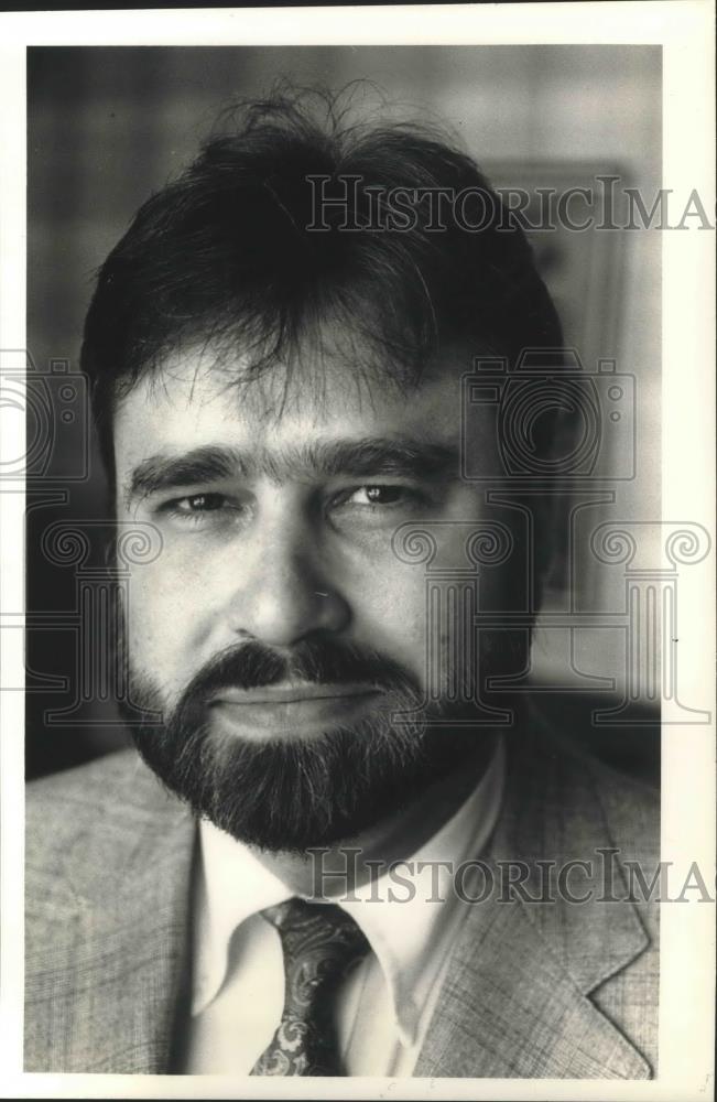 1988 Press Photo D. Byron Goltz, Milwaukee, Wisconsin Lawyer - mjb64946 - Historic Images
