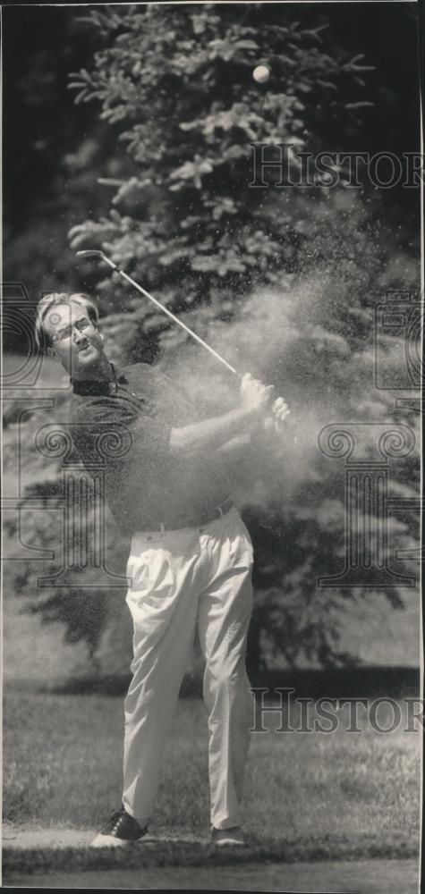 1992 Press Photo Chip Sullivan, Big Foot Country Club in Fontana - mjb65383 - Historic Images