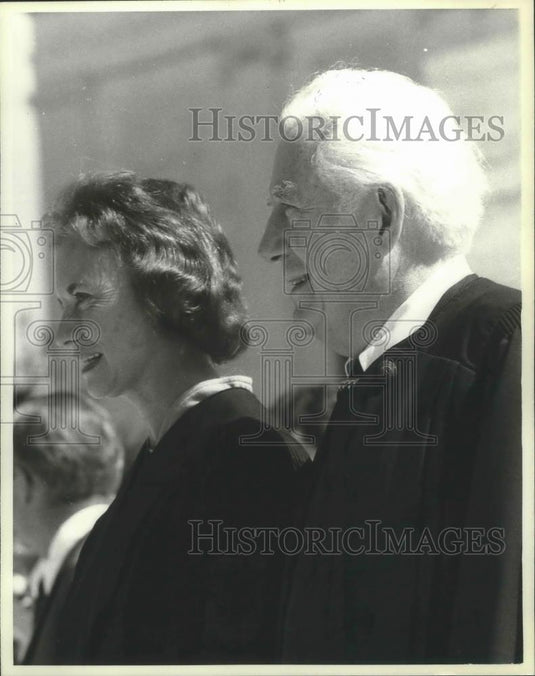 1981 Press Photo Sandra Day O'Connor & Chief Justice Warren Burger, Washington - Historic Images