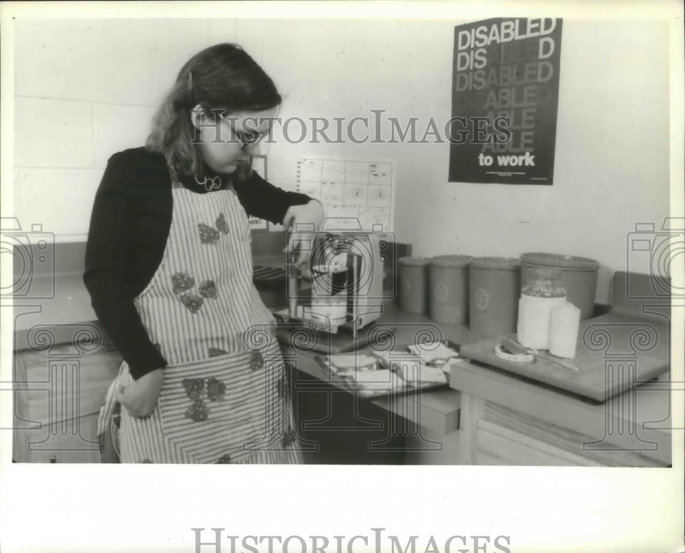 1981 Press Photo Linda Paikowski, Goodwill Industries - mjb65785 - Historic Images