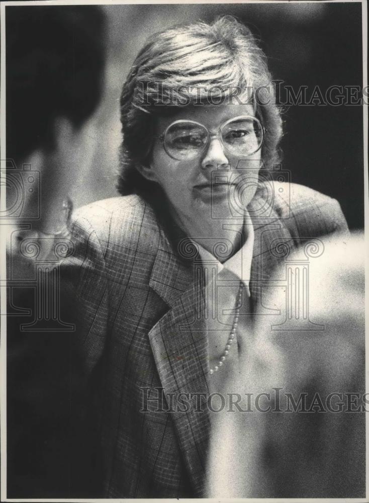 1989 Press Photo Milwaukee State Representative Barbara Notestein - mjb67084 - Historic Images