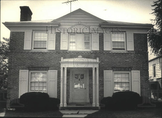 1986 Press Photo Milwaukee home on West Roosevelt Drive - mjb67527 - Historic Images