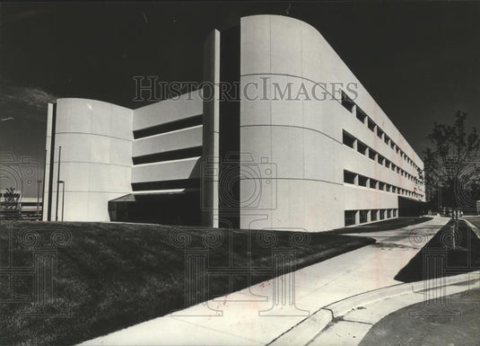 1980 Press Photo Froedtert Memorial Lutheran Hospital, to open September 29 - Historic Images
