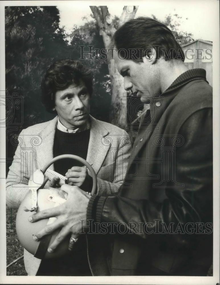 1981 Press Photo United States Actor Robert Walden, playing reporter Joe Rossi - Historic Images