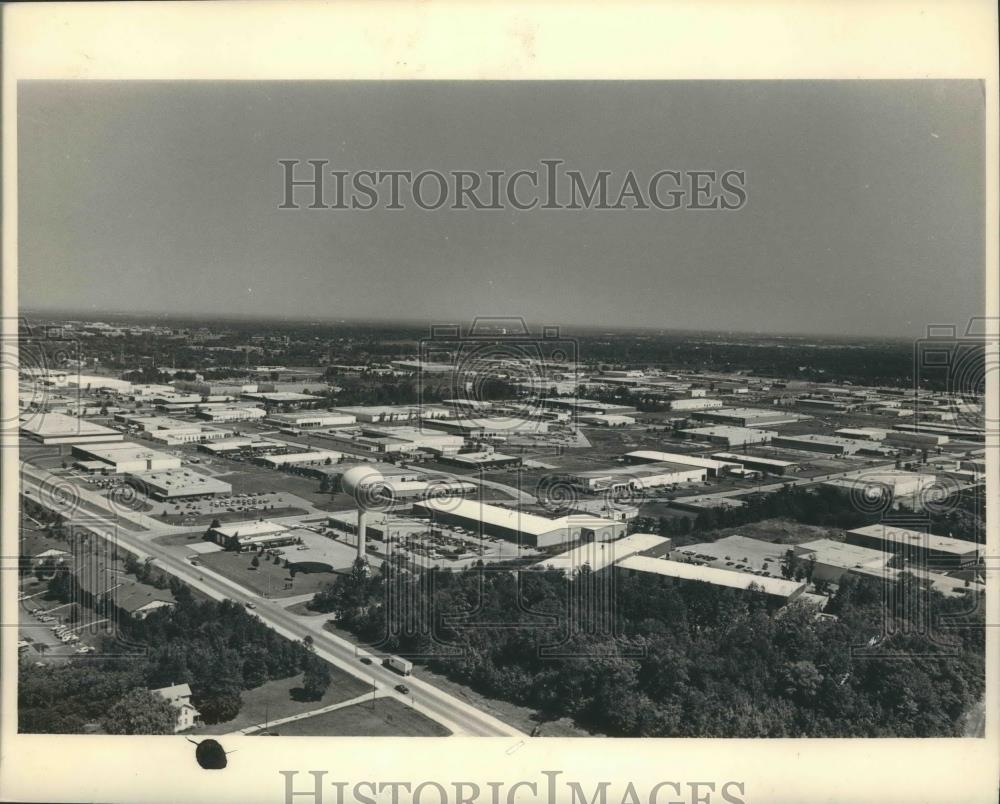 1984 Press Photo Industrial park in New Berlin, Wisconsin - mjb69410 - Historic Images