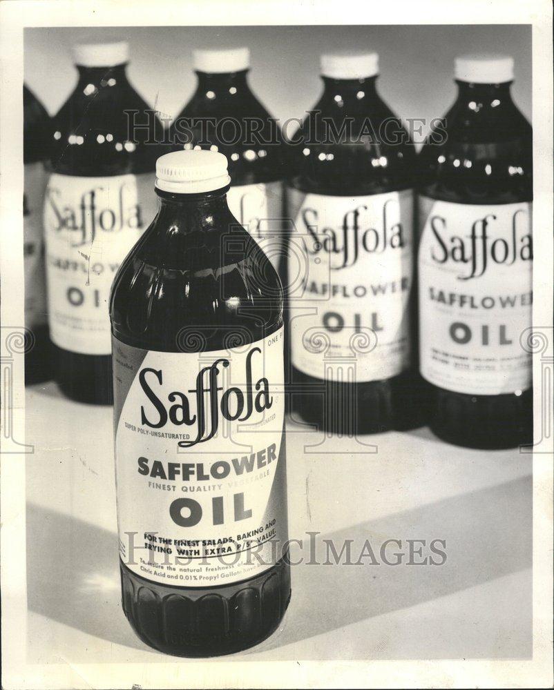 1962 Press Photo Vegetable Oil Corp Safflower Oil Food - RRV60741 - Historic Images