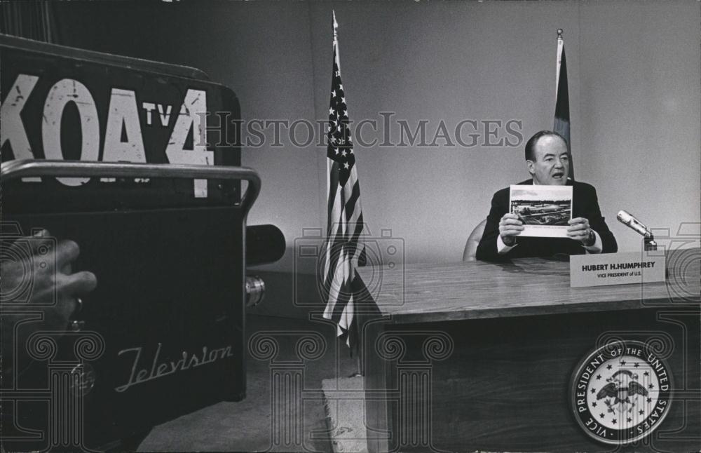 1967 Press Photo Vice-President Hubert Humphrey - RRV18329 - Historic Images