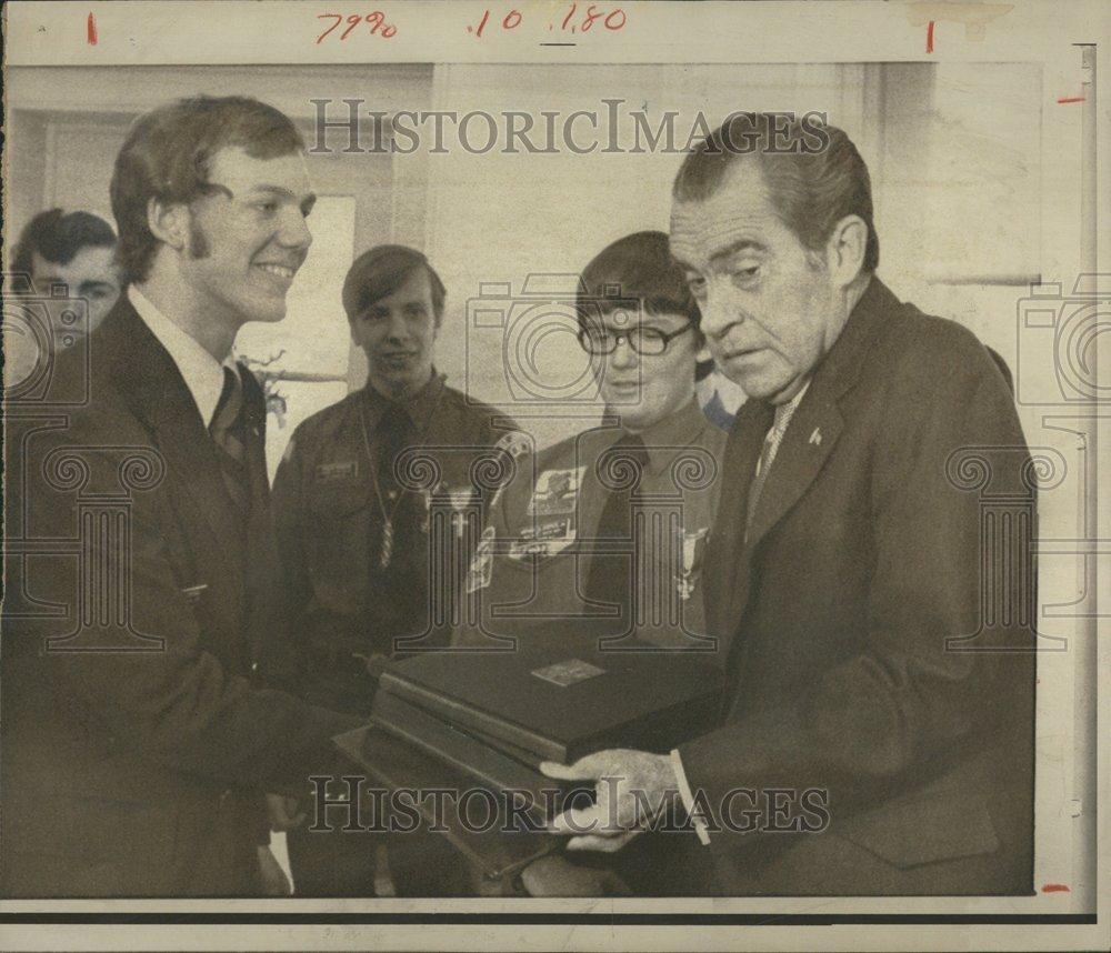 1974 Press Photo President Nixon Jordan John Oaklyn - RRV47841 - Historic Images