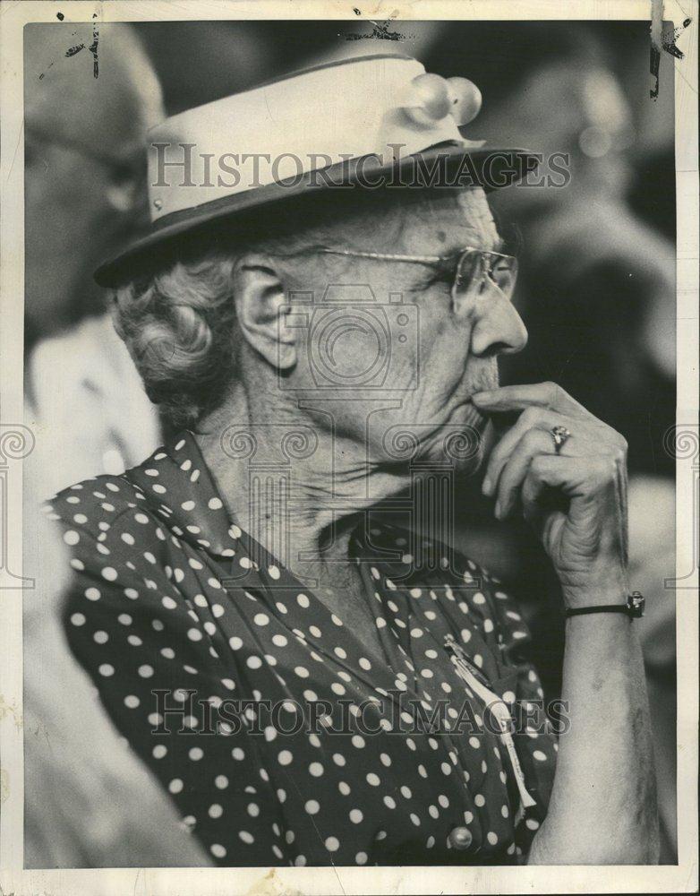 1952 Press Photo Democratic Convention Chicago Lady Hat - RRV69977 - Historic Images