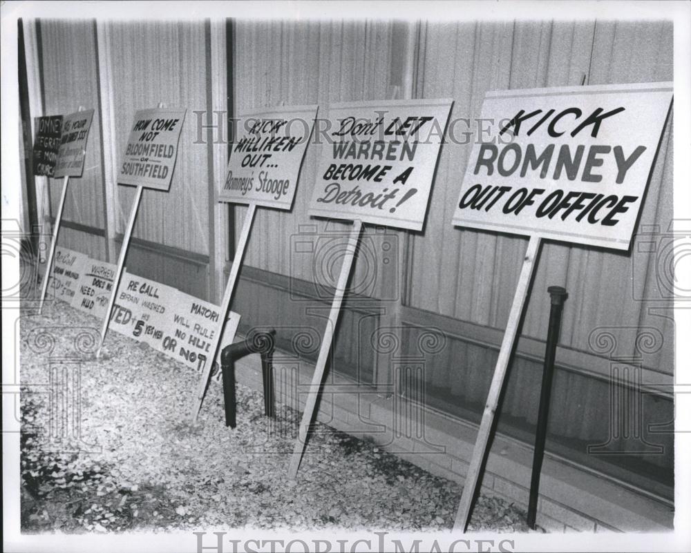 1970 Press Photo Warren Council Meeting - RRV01283 - Historic Images