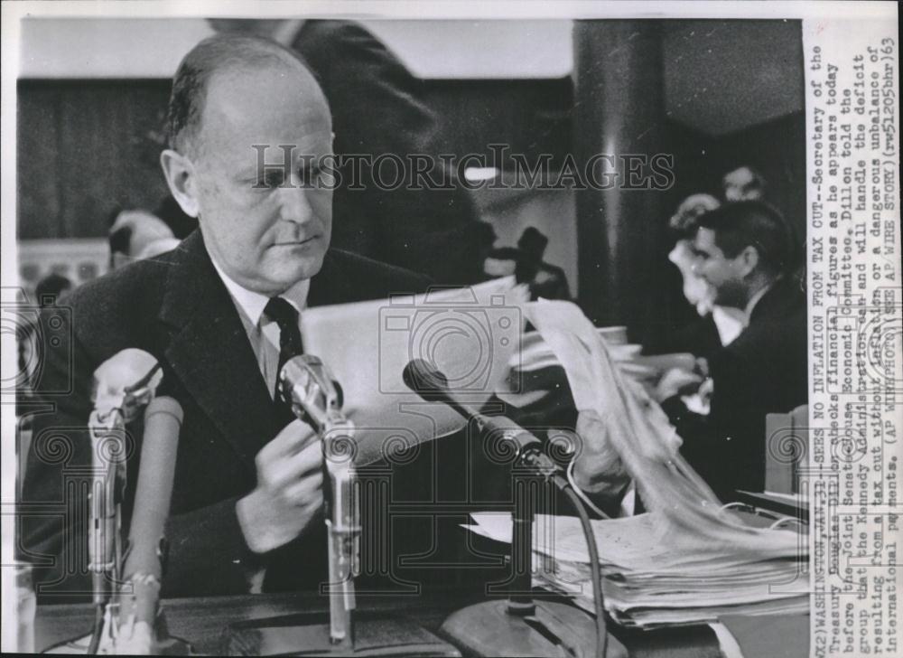 1963 Press Photo Douglas Dillon Secretary Treasury - RRV26195 - Historic Images