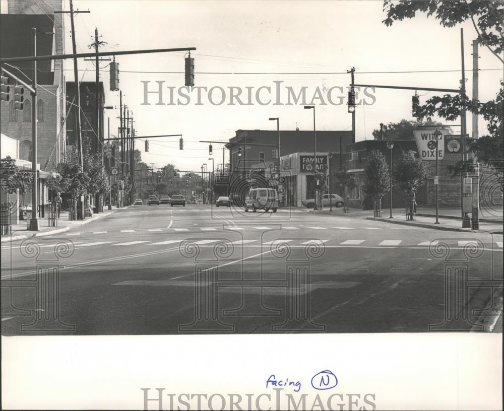 Press Photo Scene of Woodlawn Area looking North from 54th Street, Alabama - Historic Images