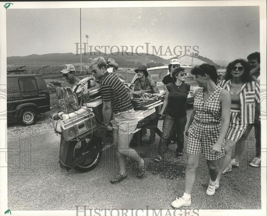 1986 Press Photo Trippe Family of McCalla, Alabama Ready to Enjoy June Jam. - Historic Images