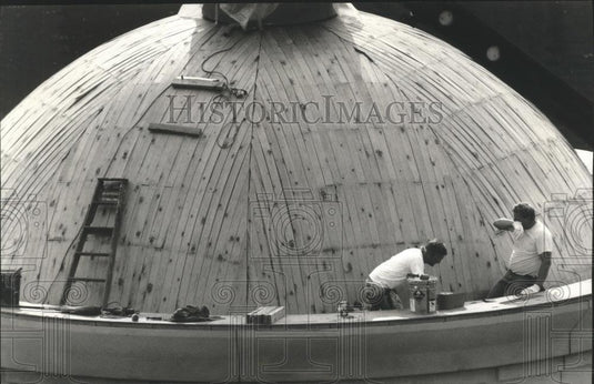 1994 Press Photo Jeff Jozwiak & Keith Habenicht work on the Pere Marquette roof - Historic Images