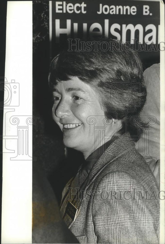 1982 Press Photo Republican Joanne B. Huelsman wins 65th Assembly district race. - Historic Images