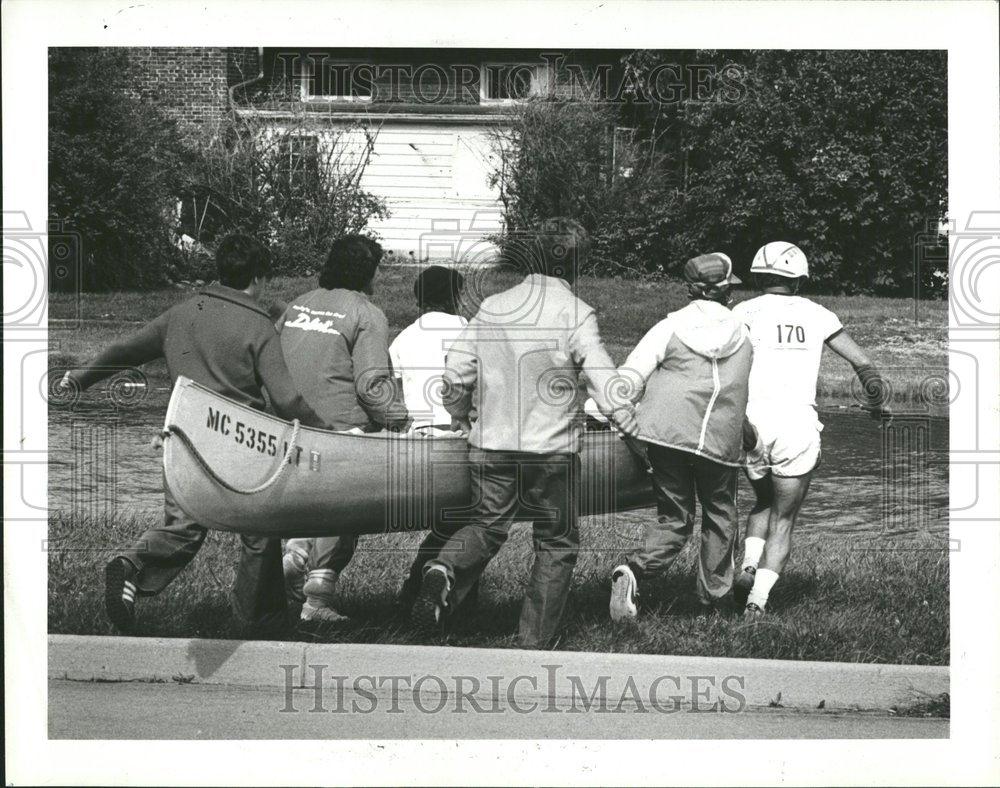 1981 Press Photo Belle Isle Kiosh Bill Miles Fitness - RRV72707 - Historic Images