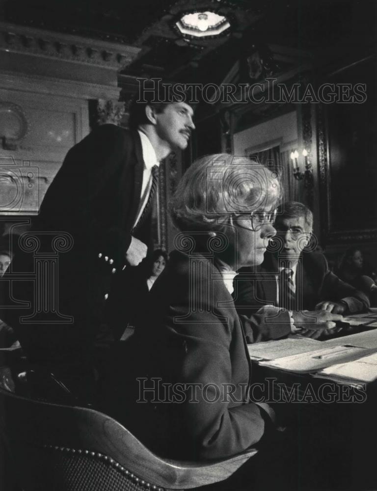 1987 Press Photo Department of Health and Social Services, welfare board meet - Historic Images