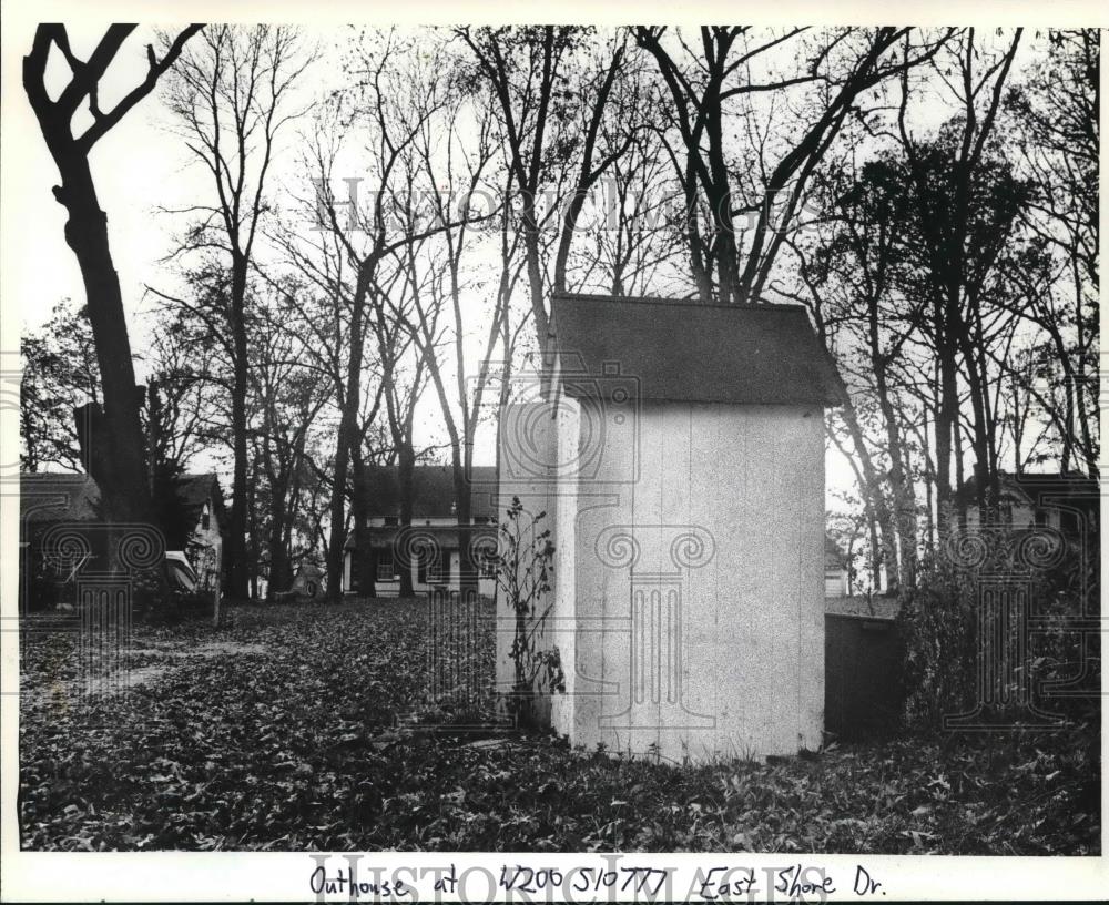 1981 Press Photo Outhouses like this one are legal in some areas of Wisconsin. - Historic Images