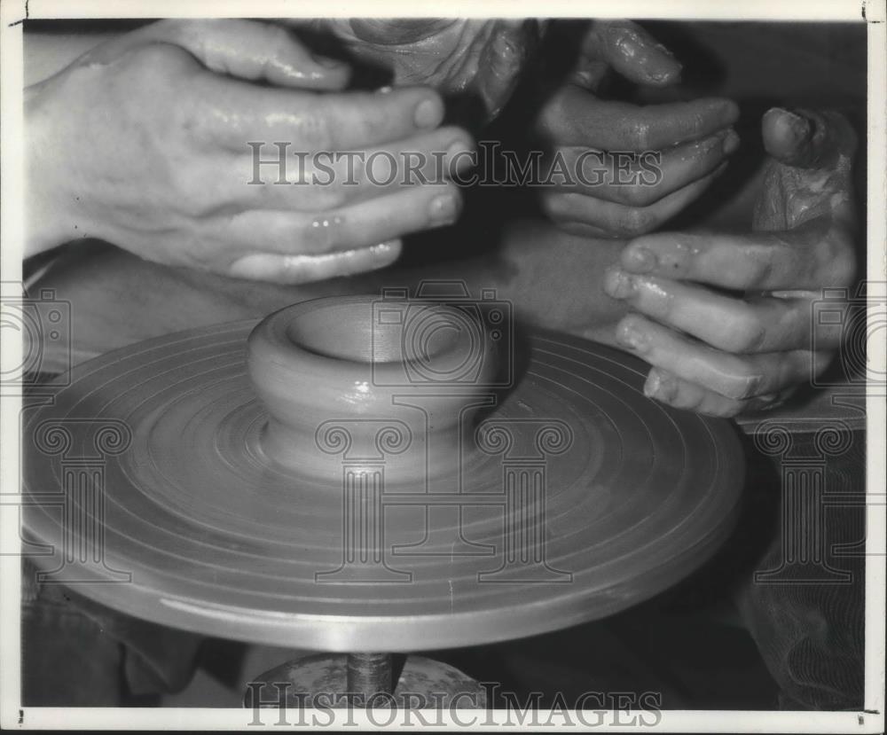 1976 Press Photo Ceramics class - National Music Camp - mjb71156 - Historic Images