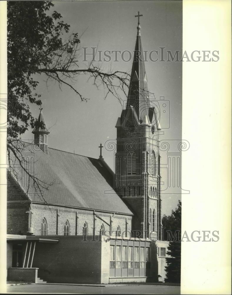 1980 Press Photo Holy Trinity Catholic Church in Newburg, Wisconsin - mjb71280 - Historic Images