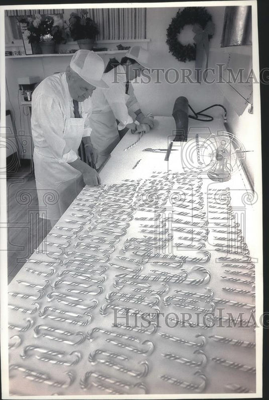 1993 Press Photo Niemman's Homemade Chocolate Shop, Wauwatosa - mjb71320 - Historic Images