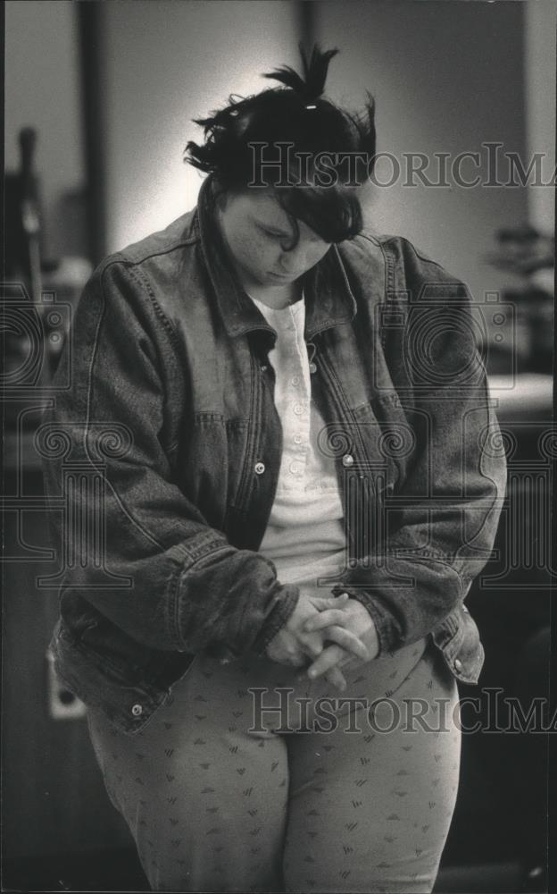 1992 Press Photo Tracey Lynn Mutz appears in Circuit Court for drowning son - Historic Images