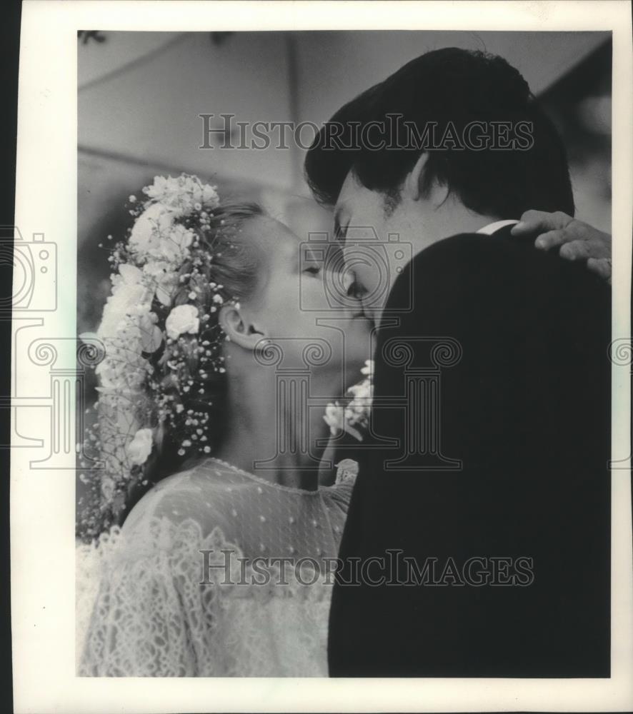 1983 Press Photo Debi Weber and Frank Dec wed at Musicfest - mjb71695 - Historic Images