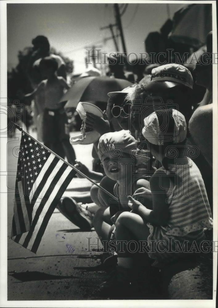 1990 Press Photo Tyler Liban New Berlin, at Sesquicentennial parade. - Historic Images