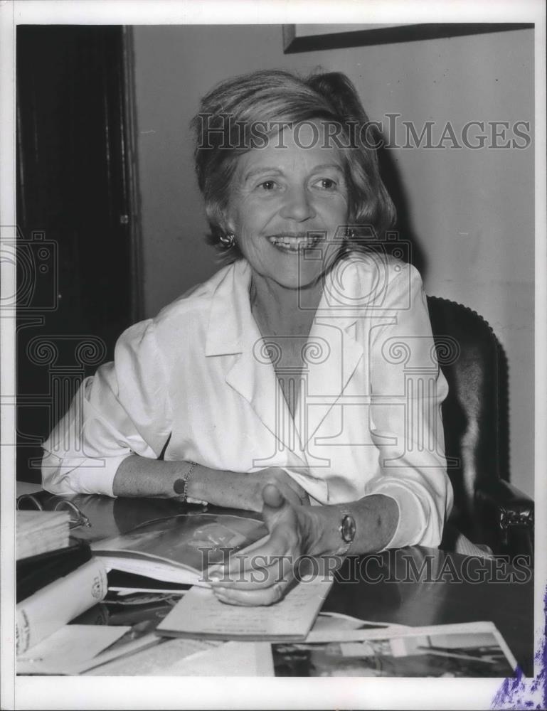 Press Photo Senator Maurine B. Neuberger - mjb71723 - Historic Images