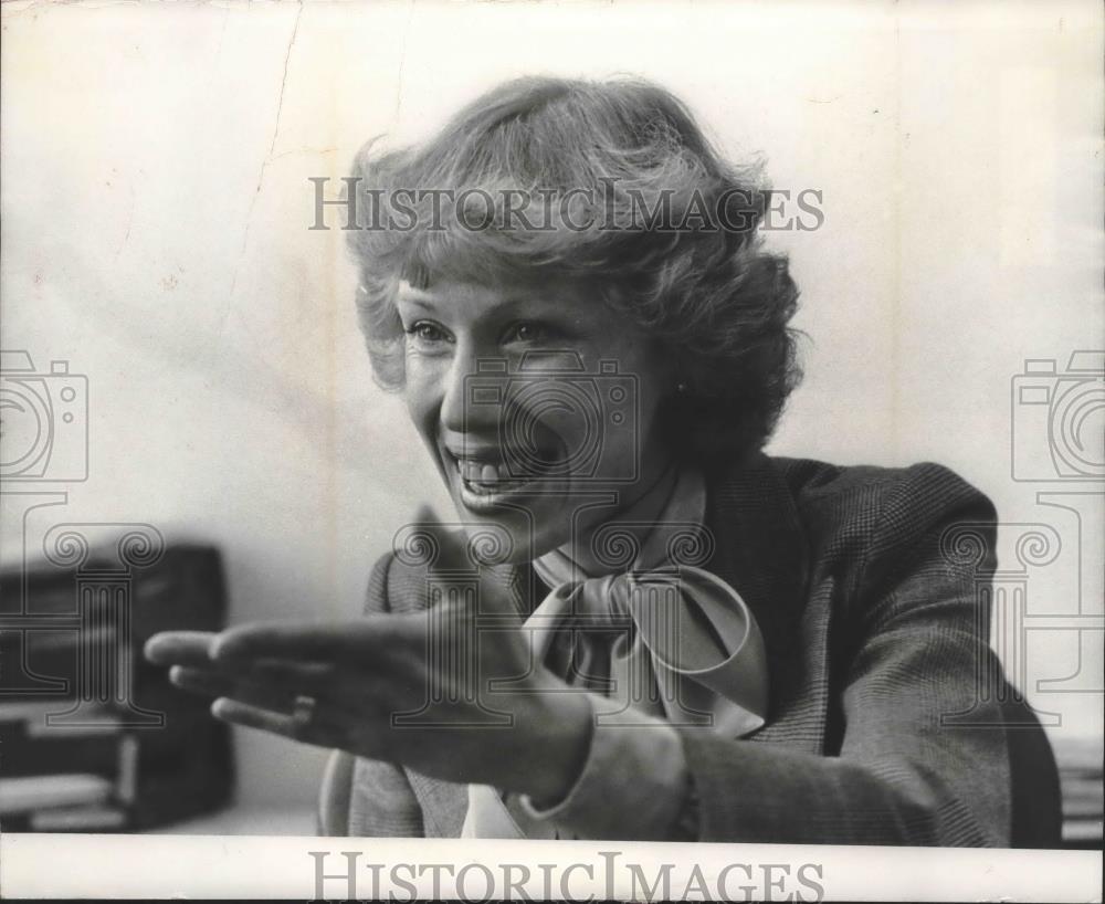 1978 Press Photo Diane Nicks Columbia district attorney laughing at herself. - Historic Images