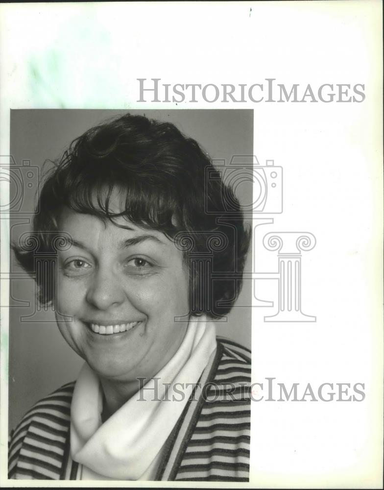 1982 Press Photo Doris Holaday, Catholic Archdiocese Board of Education, Mil - Historic Images