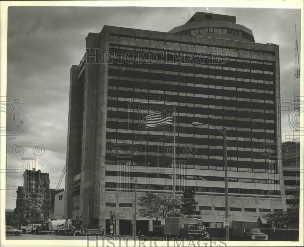 1980 Press Photo Hyatt Regency Hotel, Milwaukee, Wisconsin - mjb73361 - Historic Images