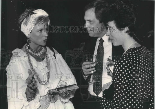 1986 Press Photo Beverly Hays, Wayne & Betty Van Ert at Heart Ball in Wisconsin - Historic Images