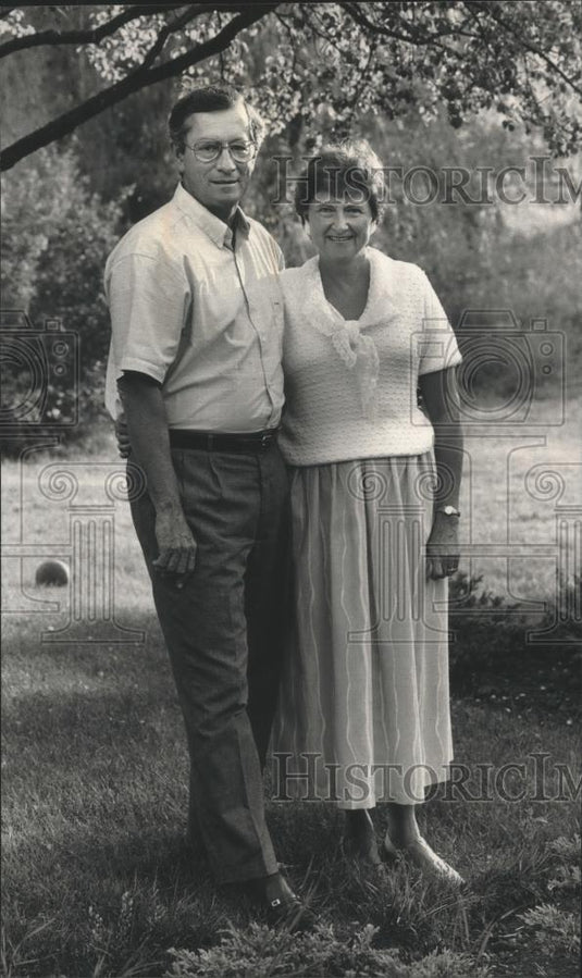 1988 Press Photo Heart surgeon at St. Luke's, Don Mullen & wife Pat, Milwaukee - Historic Images