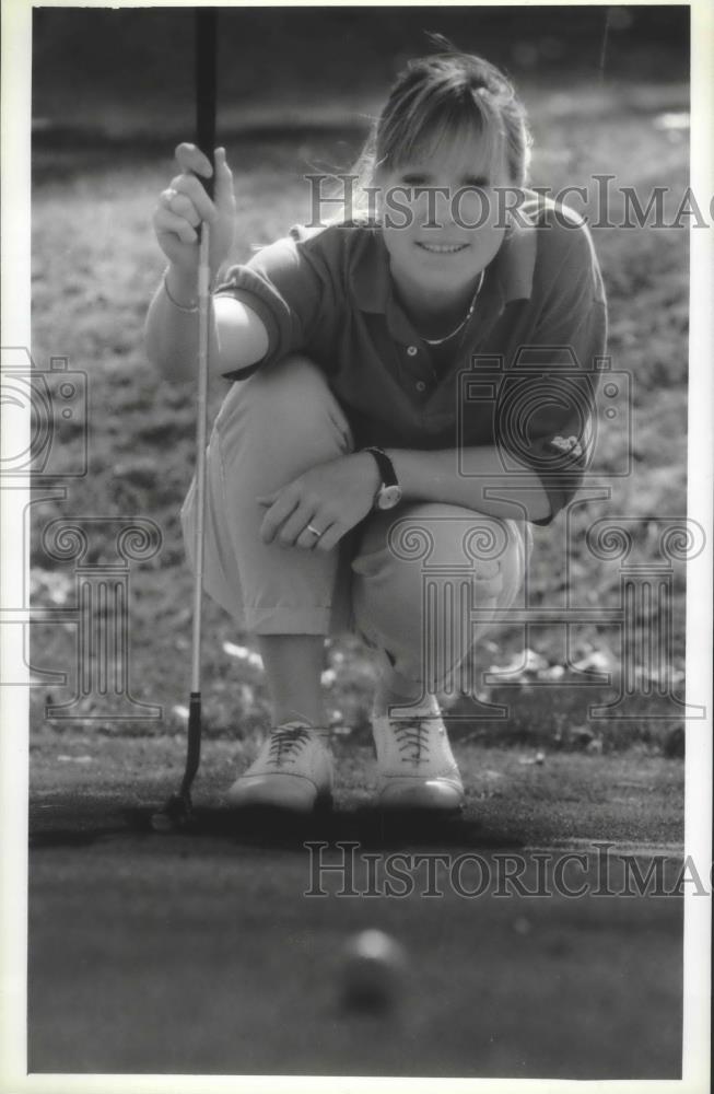 1993 Press Photo Golfer Erica Narowetz of University of Wisconsin - mjb73722 - Historic Images