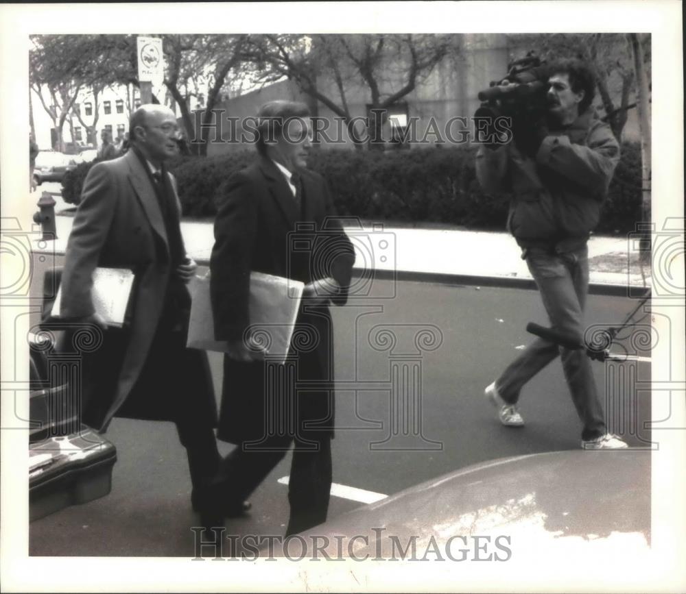 1993 Press Photo Paul Mozer pleads guilty to securities crimes - mjb74258 - Historic Images