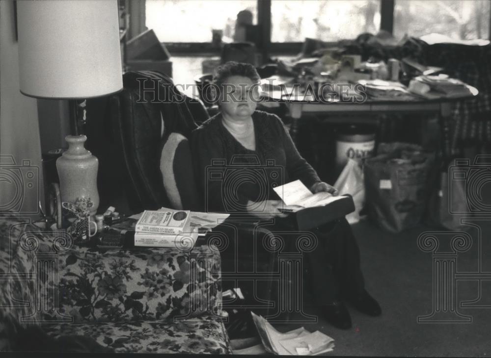 1989 Press Photo Helen T. Orzechowski, homeless Wisconsin resident - mjb74544 - Historic Images